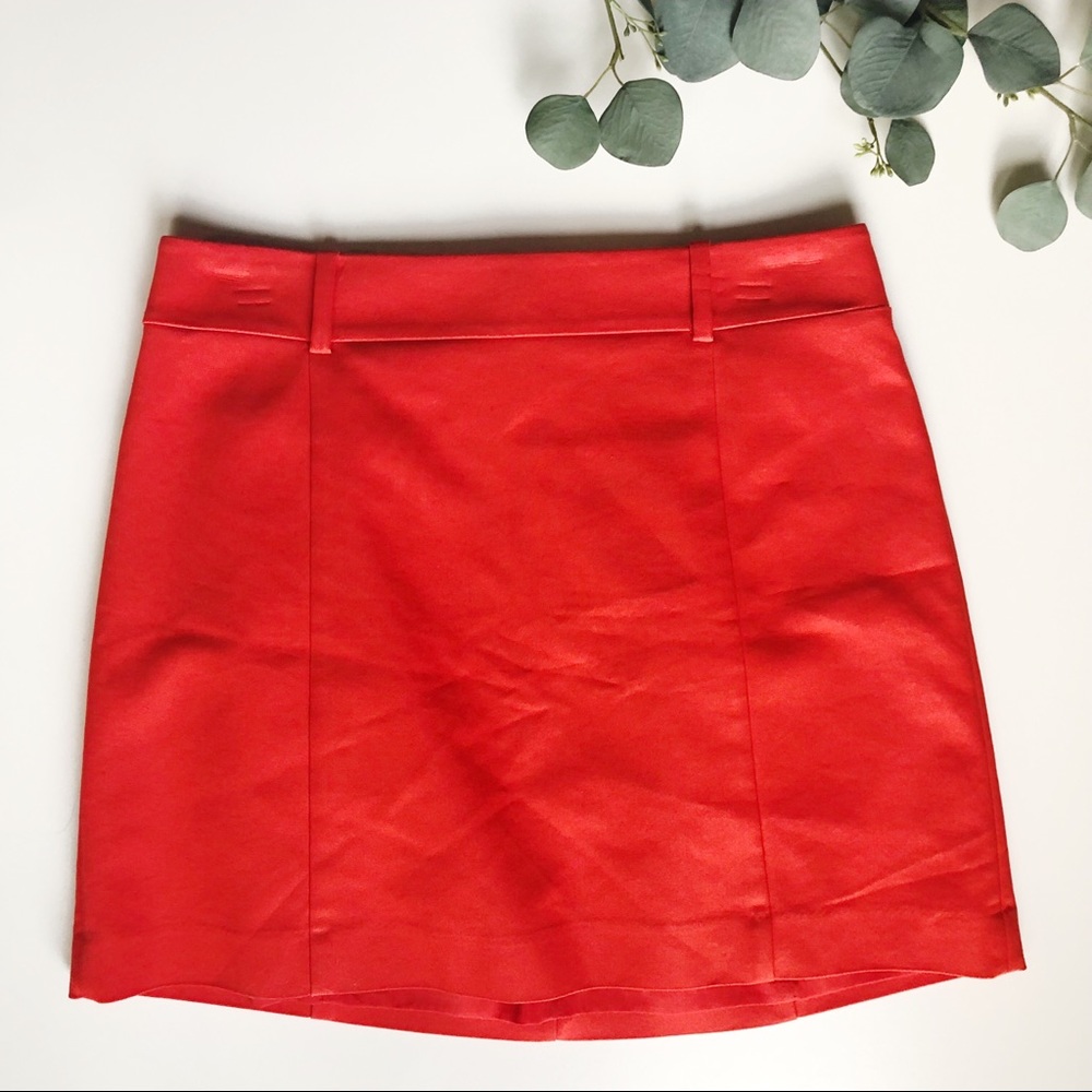 🍍 Express red mini skirt